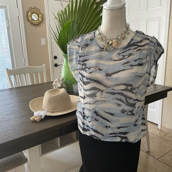 Final Touch Blue zebra print semi-sheer blouse - Picture 1 of 11